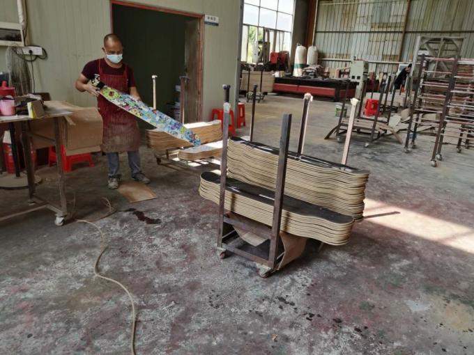 2024 Hot Wholesale 7 Ply Maple Wood Professional Double Kick Skateboard 10